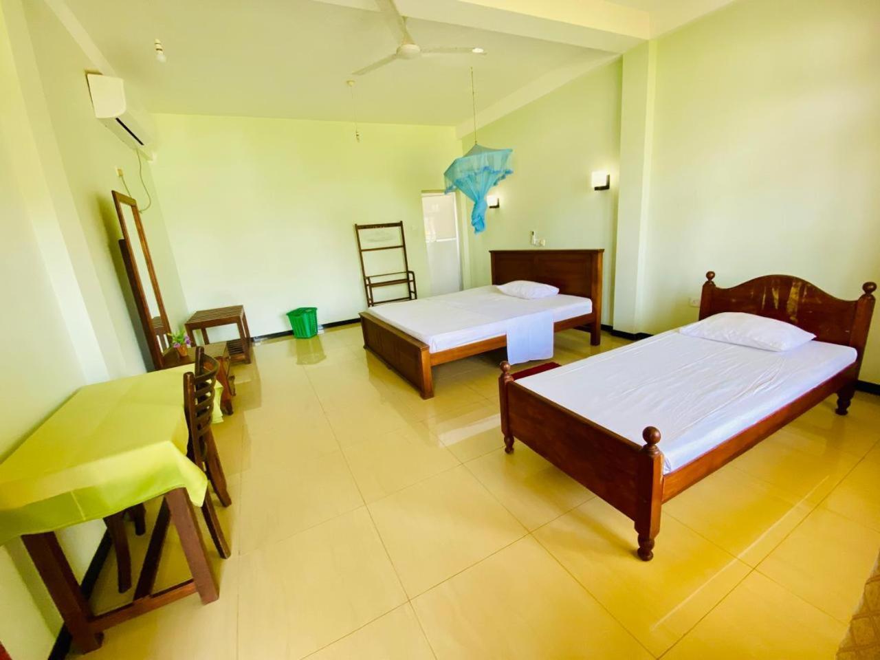 Hotel Tk Green Garden マータラ エクステリア 写真